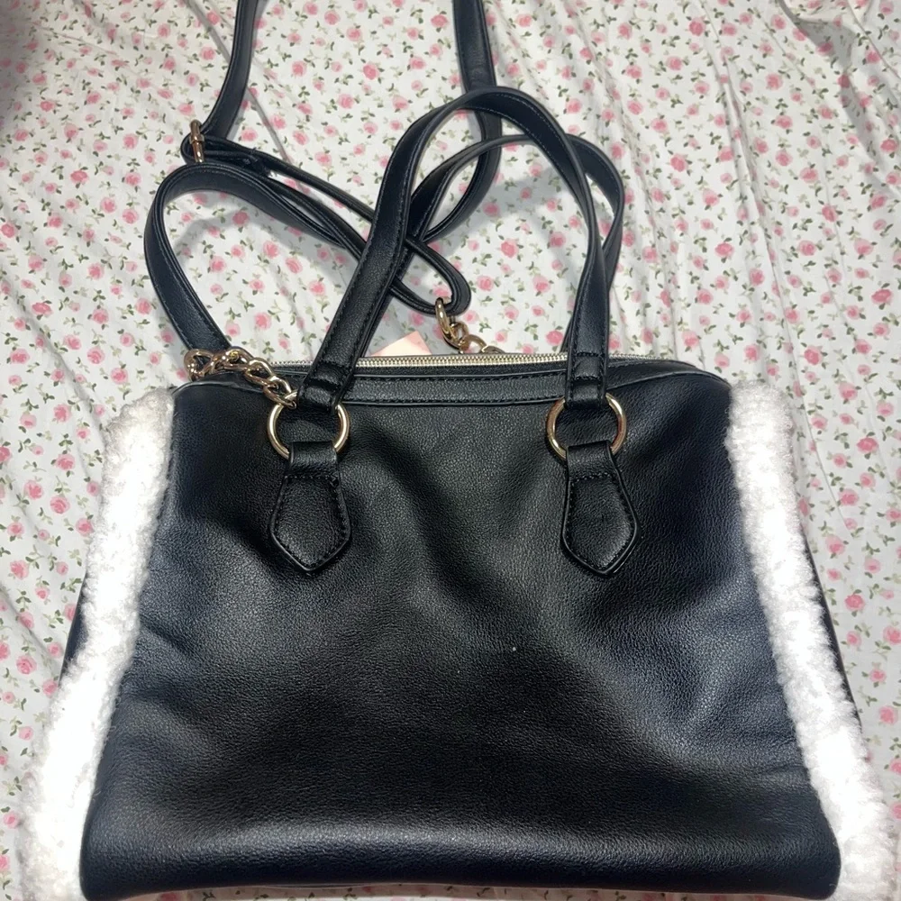 Juicy Couture Black Bag with White Trim - Picture 2 of 5